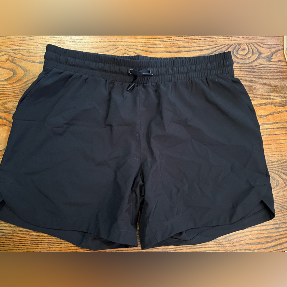 Mondetta Active Shorts w/ Pockets